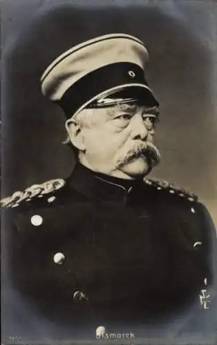 Ak Fürst Otto von Bismarck, Porträt in Uniform