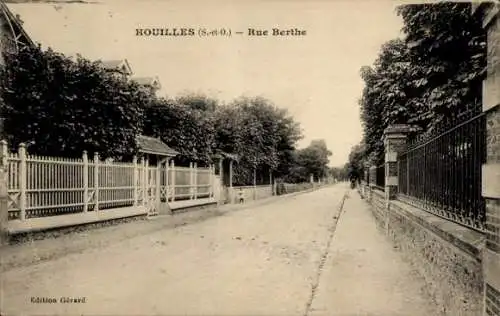 Ak Houilles Yvelines, Edition Gerard, HOUILLES (S.-et-0.) - Rue Berthe