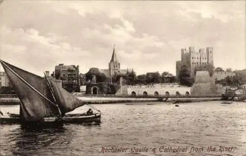 Ak Rochester South East England, Schloss und Kathedrale vom Fluss aus gesehen