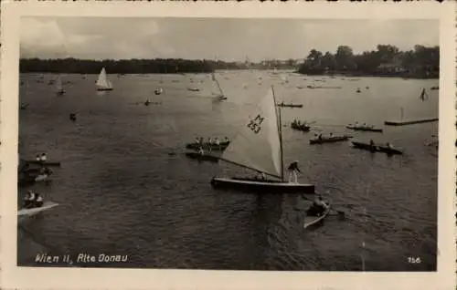 Ak Wien 2 Leopoldstadt Österreich, Segelboote auf Wasser, viele Menschen, schöne Landschaft, h...
