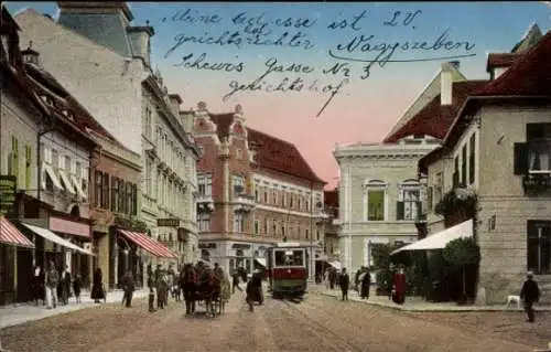 Ak Sibiu Nagyszeben Hermannstadt Rumänien, Straße, Passanten, Geschäfte