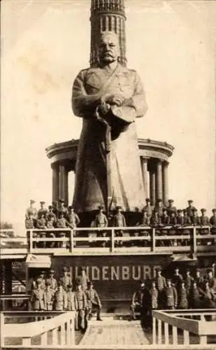 Ak Berlin Tiergarten, Siegessäule, Der eiserne Hindenburg, Soldaten, Nagelung, Kriegshilfe
