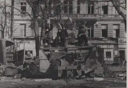 Original Foto Berlin Charlottenburg, Savignyplatz, spielende Kinder, 1946