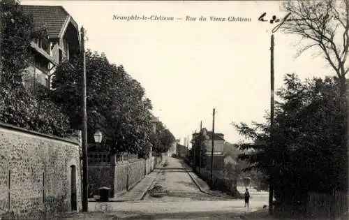 Ak Neauphle le Chateau Yvelines, Rue du Vieux Chateau