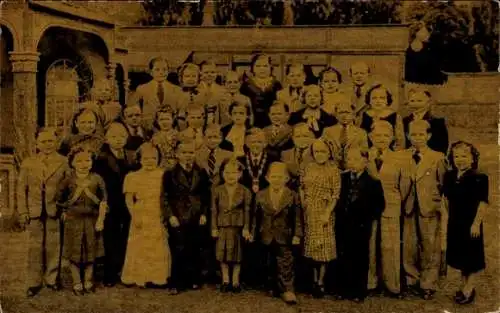 Ak Schaefer's-Märchenstadt Liliput, Gruppenbild, Liliputaner