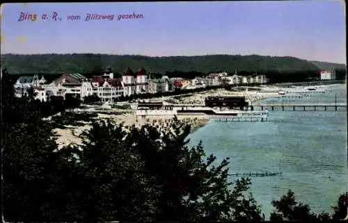 Ak Seebad Binz auf Rügen, Strand vom Blitzweg gesehen