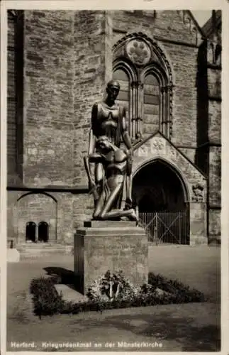 Ak Herford in Nordrhein Westfalen, Kriegerdenkmal an der Münsterkirche