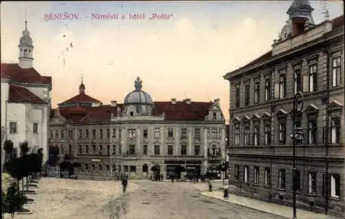 Ak Benešov nad Černou Deutsch Beneschau Südböhmen, Námesti a hôtel Posta