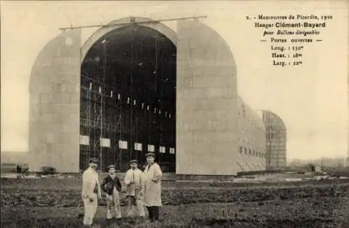 CPA Manoeuvres de Picardie en 1910, Hangar Clement-Bayard, Ballon dirigeable