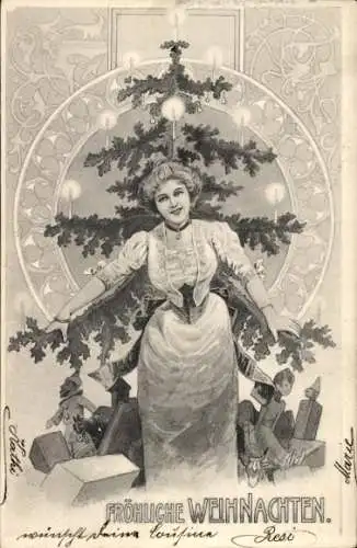 Ak Frohe Weihnachten, Tannenbaum, Frau, Geschenke