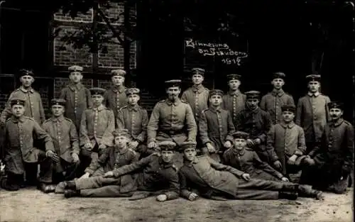 Foto Ak Deutsche Soldaten in Uniformen, Gruppenfoto, Kaiserzeit