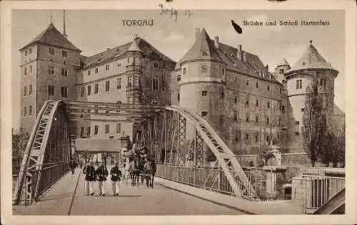 Ak Torgau an der Elbe, Brücke und Schloss Hartenfels