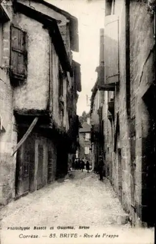 Ak Brive la Gaillarde Corrèze, Rue de Frappe