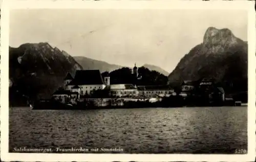 Ak Traunkirchen am Traunsee Oberösterreich, Traunkirchen mit Sonnstein