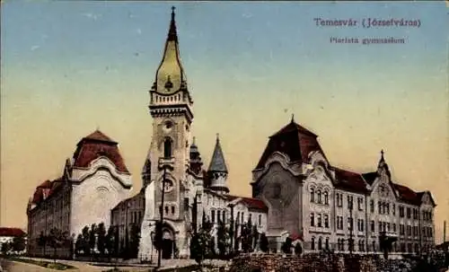 Ak Timișoara Temesvár Temeswar Rumänien, Piarista Gymnasium, Großes Gebäude, Türme und Kuppeln...