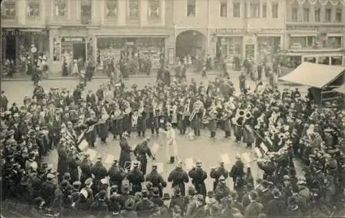 Ak Zittau in Sachsen, Platzmusik, Soldaten, Orchester