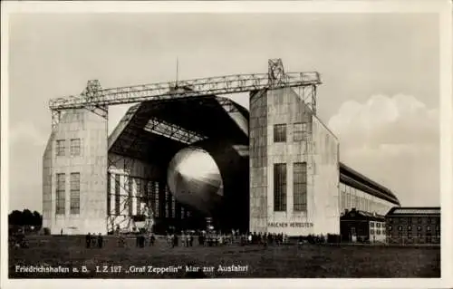 Ak Friedrichshafen Bodensee, LZ 127, Graf Zeppelin klar zur Ausfahrt