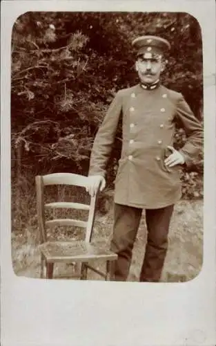 Foto Ak Deutscher Soldat in Uniform, Porträt, Kaiserzeit