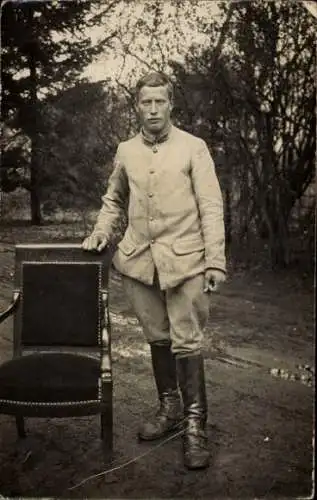 Foto Ak Französischer Soldat in Uniform, Porträt