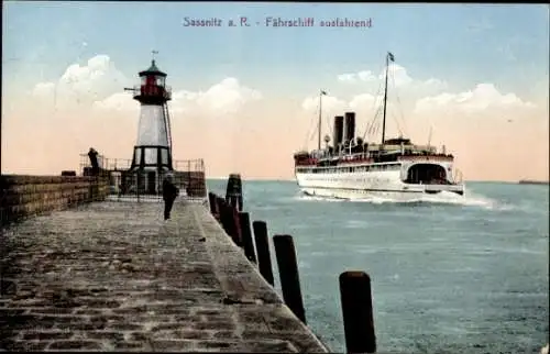 Ak Sassnitz auf der Insel Rügen, Fährschiff ausfahrend