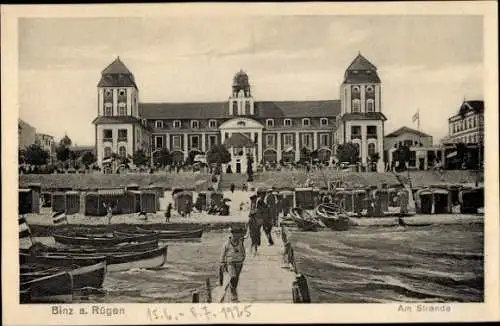 Ak Seebad Binz auf Rügen, am Strand