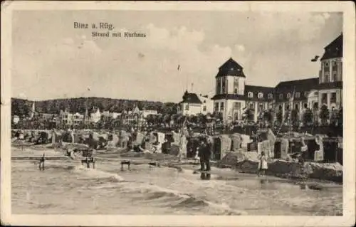 Ak Seebad Binz auf Rügen, Strand mit Kurhaus