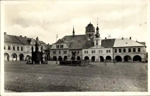 Ak Sobotka Saboth Region Königgrätz, Rathaus, Marktbrunnen