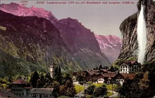 Ak Lauterbrunnen Kanton Bern, Lauterbrunnen mit Staubbach und Jungfrau