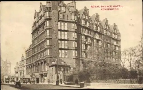 PC Kensington London England, Royal Palace Hotel