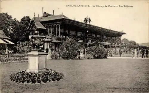 Ak Maisons Laffitte Yvelines, Tribünen an der Rennbahn