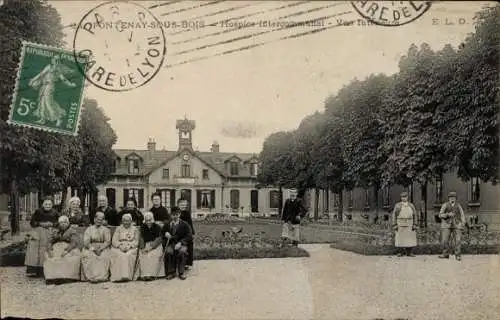 CPA Fontenay sous Bois Val de Marne, Hospice