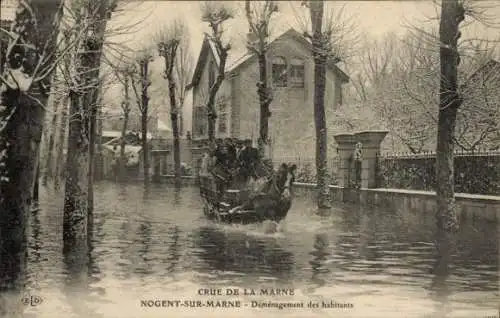 CPA Nogent-sur-Marne Val-de-Marne, Déménagement des habitants, Crue de la Marne