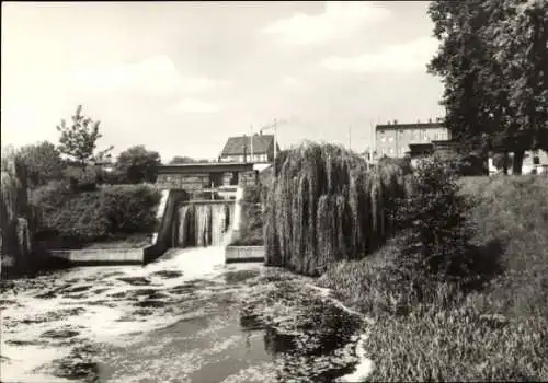 Ak Eberswalde in der Mark, alter Kanal, Schleuse