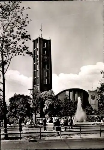 Ak München, Ev. Kirche am Sendlinger Torplatz, Fontaine