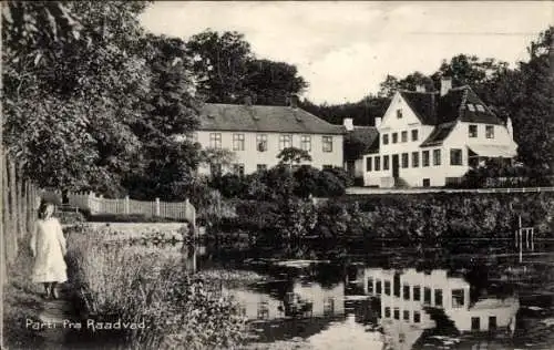 Ak Raadvad Dänemark, Blick auf den Teich