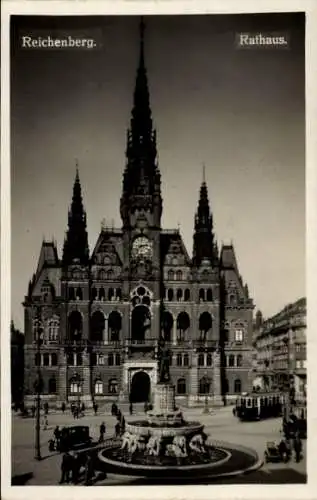 Ak Reichenberg in Böhmen Liberec Tschechien, Rathaus, Brunnen, Straßenbahn