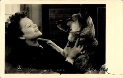 Ak Schauspielerin Olga Tschechowa, Portrait mit Hund, Autogramm