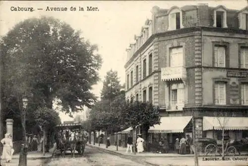 Ak Cabourg Calvados, Avenue de la Mer, historische Architektur, Pferdetransport