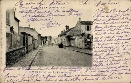 Ak Chamarande Essonne, Blick auf eine Straße, Gebäude, historische Architektur, große Bäume