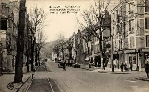 Ak Suresnes Hauts de Seine, Mont Valérien, Boulevard de Versailles, Richtung Mont-Valérien, St...