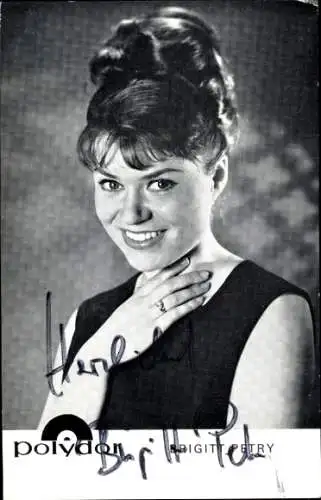 Ak Sängerin Brigitt Petry, Autogramm