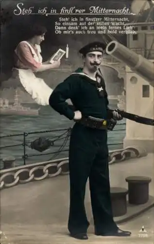 Ak Deutscher Marinesoldat in Uniform, Soldatenliebe, Steh ich in finsterer Mitternacht