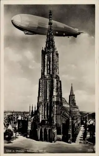 Ak Ulm an der Donau Baden Württemberg, Zeppelin über dem Münster