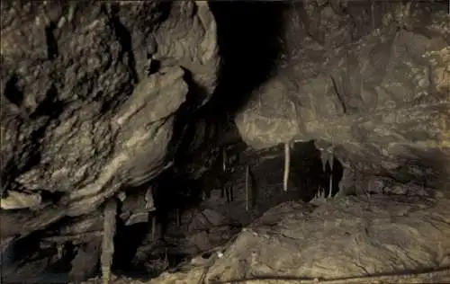 Ak Beatenberg Kt. Bern Schweiz, Beatushöhlen, Tropfsteinformationen in der Spiegelgrotte.