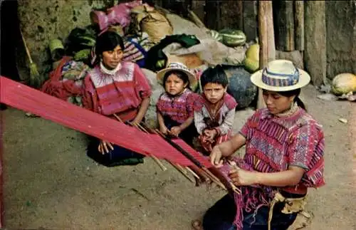 Ak Todos Santos Cuchumatan Guatemala, einheimische Frauen, Kinder, Handarbeit