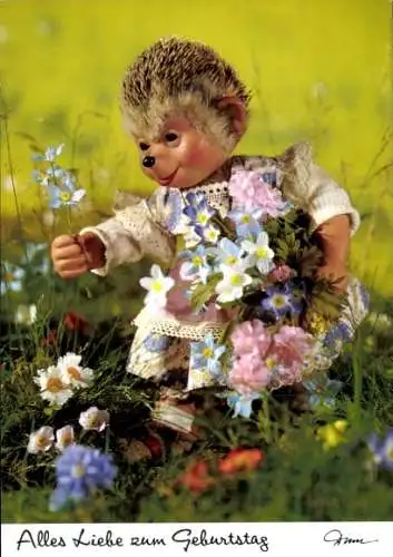 Ak Mecki der Igel, Glückwunsch zum Geburtstag, Igelkind pflückt Blumen