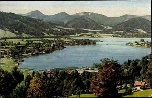 Ak Egern am Tegernsee Oberbayern, Blick auf den Tegernsee, im Hintergrund die Berge