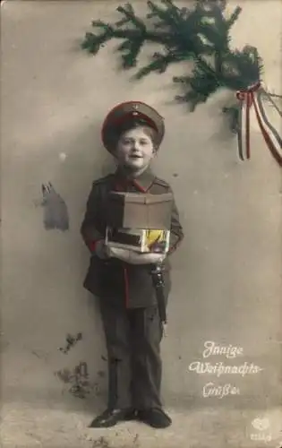 Ak Glückwunsch Weihnachten, Junge in Uniform