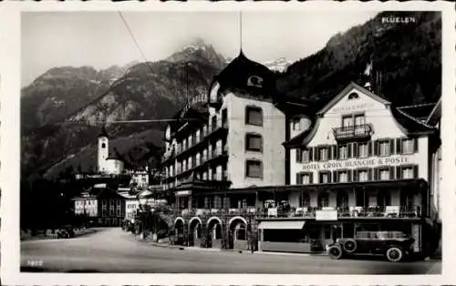 Ak Flüelen Kt. Uri Schweiz, Straßenpartie, Hotel Croix Blanche et Poste