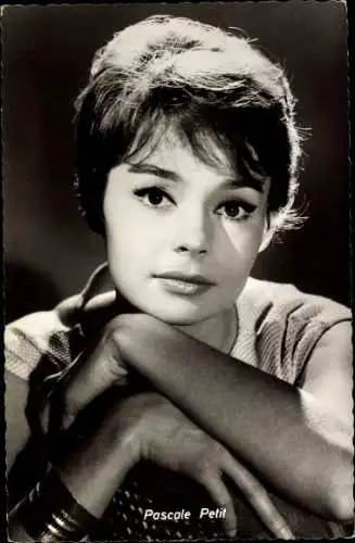 Ak Schauspielerin Pascale Petit, Portrait